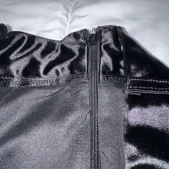 Sexy Black Silk Skirt! - Picture 5 of 6